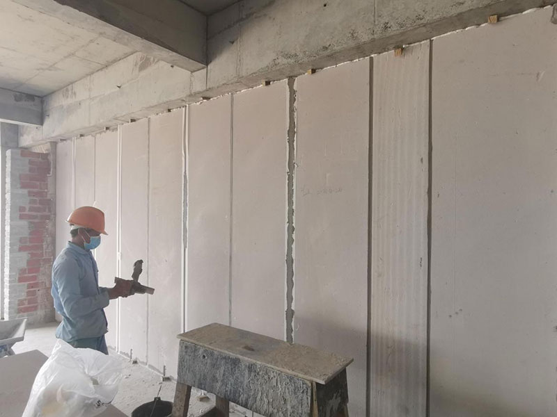 AAC-panel-site-operation-2